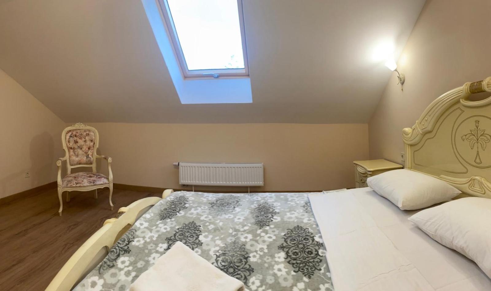 Apart Yaroslava Osmomysla 9 Square - City Center Lviv Eksteriør bilde