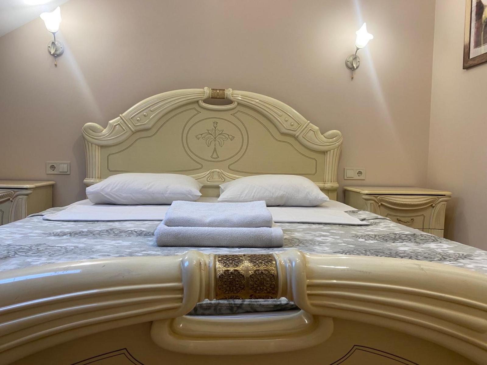 Apart Yaroslava Osmomysla 9 Square - City Center Lviv Eksteriør bilde
