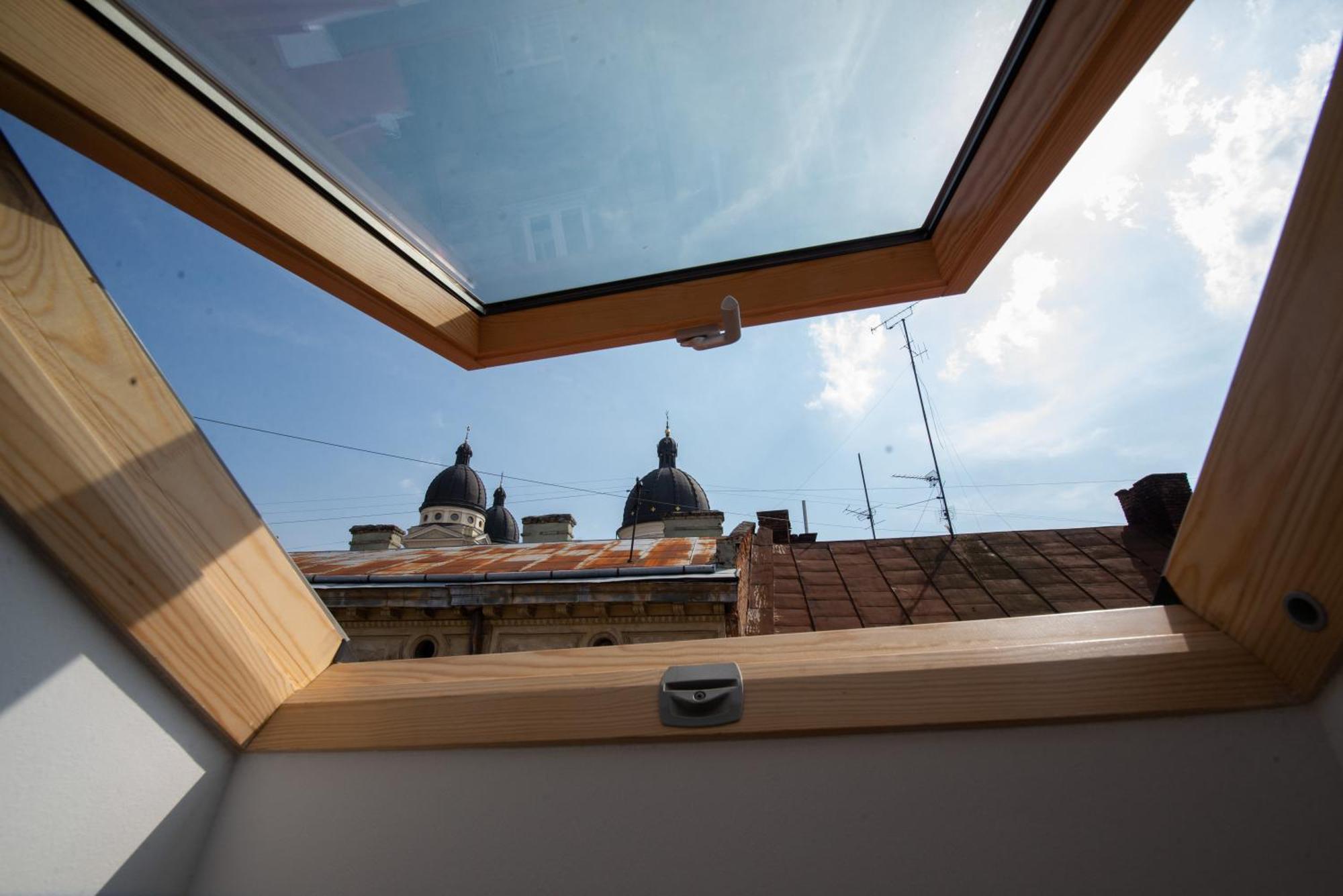 Apart Yaroslava Osmomysla 9 Square - City Center Lviv Eksteriør bilde