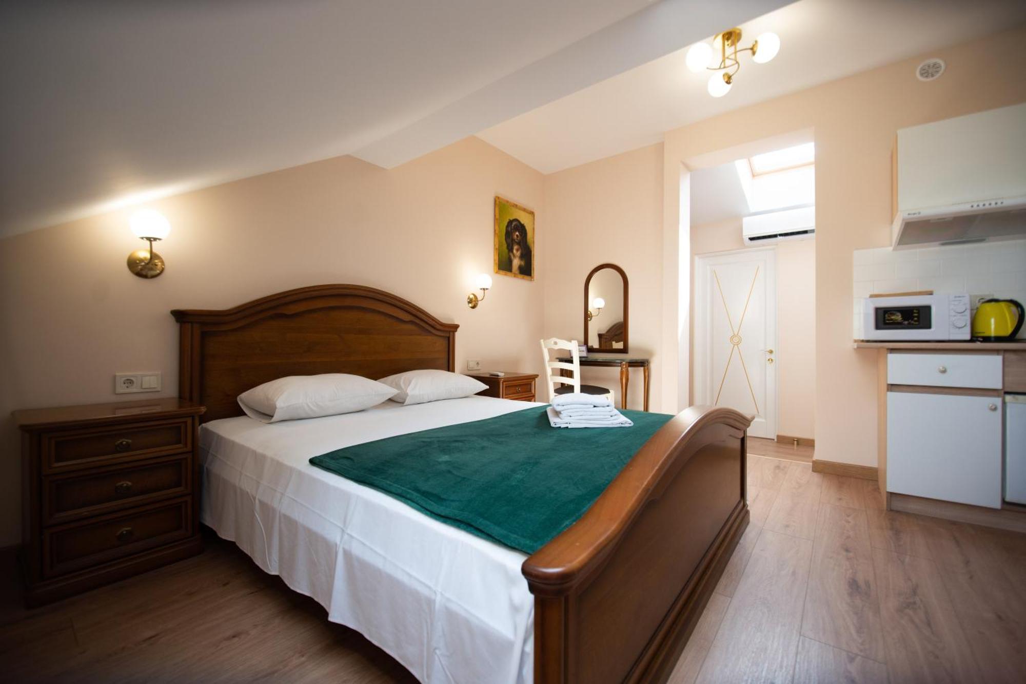 Apart Yaroslava Osmomysla 9 Square - City Center Lviv Eksteriør bilde