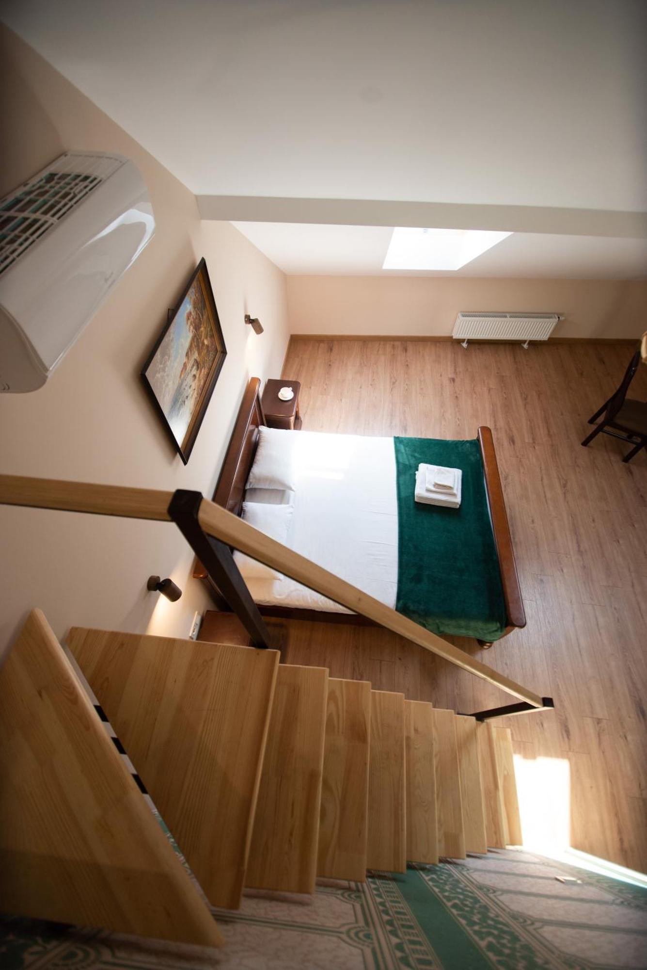 Apart Yaroslava Osmomysla 9 Square - City Center Lviv Eksteriør bilde