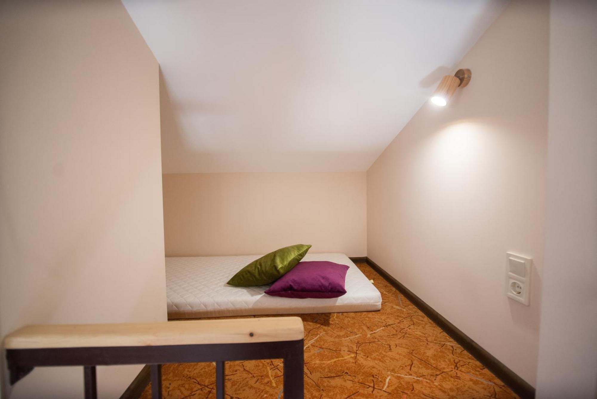 Apart Yaroslava Osmomysla 9 Square - City Center Lviv Eksteriør bilde