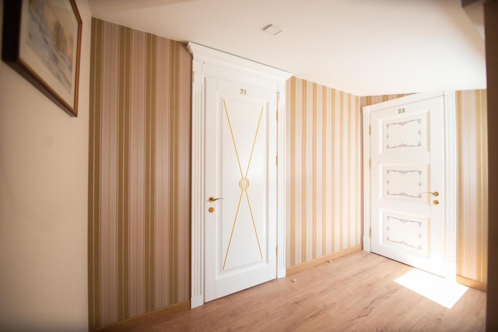 Apart Yaroslava Osmomysla 9 Square - City Center Lviv Rom bilde