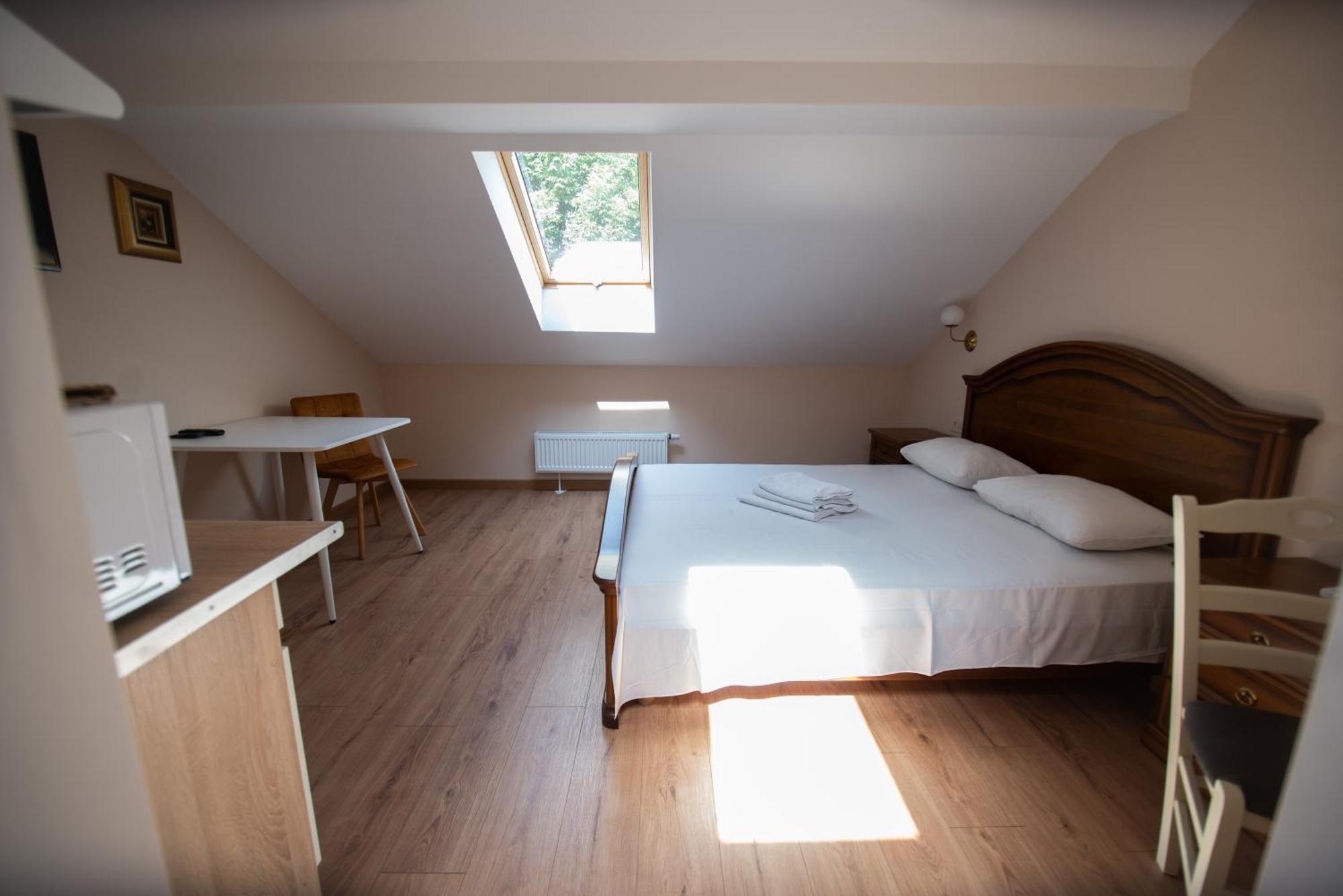 Apart Yaroslava Osmomysla 9 Square - City Center Lviv Rom bilde